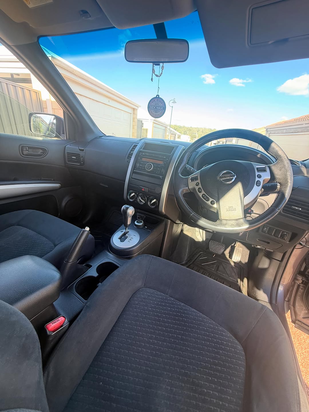 2011 Nissan X-Trail 4x4 photo 3
