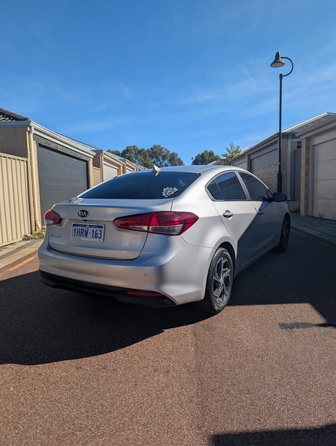 2018 Kia Cerato S photo 2